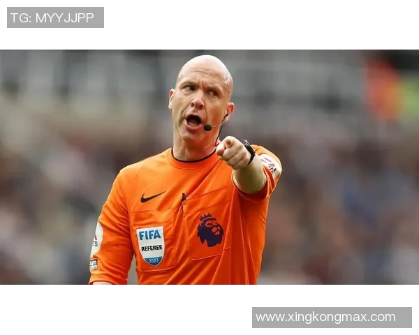 从狱警到全职裁判安东尼泰勒谈两份工作的相似之处与挑战 从狱警到全职裁判安东尼泰勒谈两份工作的相似之处与挑战