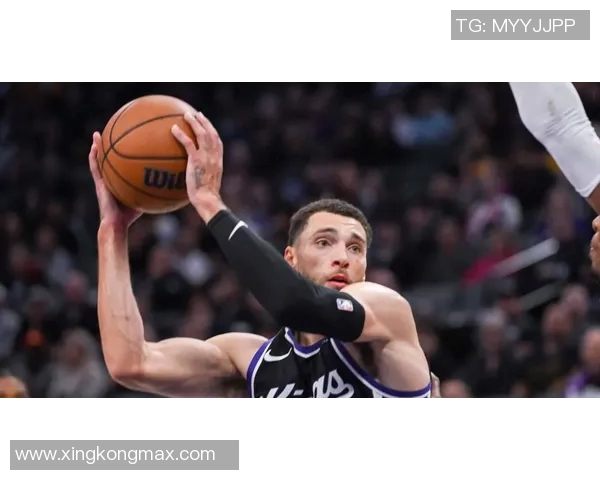 拉文荣膺12月7日NBA最佳球员展现超凡实力引发热议 拉文荣膺12月7日NBA最佳球员展现超凡实力引发热议