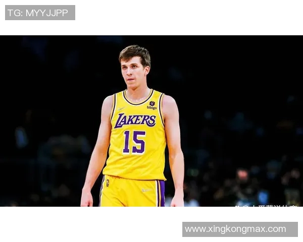 基德赞扬弗拉格年仅18岁却展现出全面攻防能力的成熟表现 基德赞扬弗拉格年仅18岁却展现出全面攻防能力的成熟表现