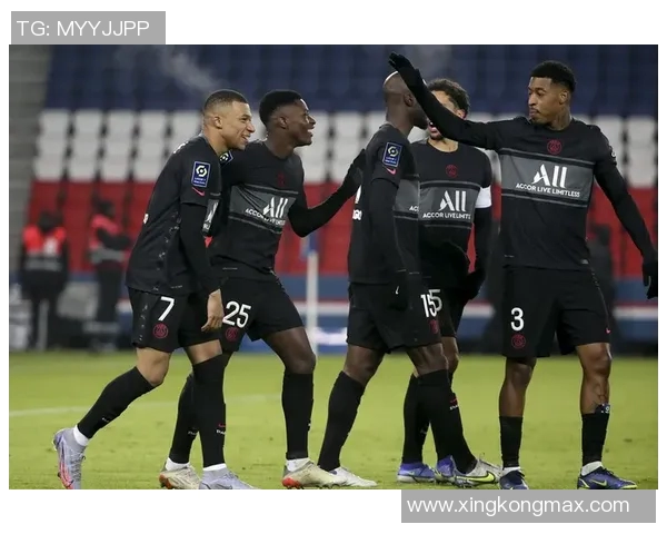 巴黎狂潮无止境半场4-1后10打10仍疯狂进攻再添3球 巴黎狂潮无止境半场4-1后10打10仍疯狂进攻再添3球