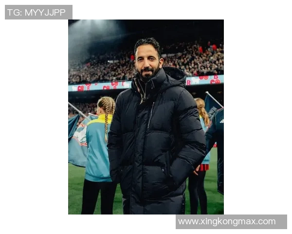 阿莫林谈C罗评价:曼联曾犯错但现正积极改进球队形象